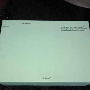 Off-white shoes w/ box HMU